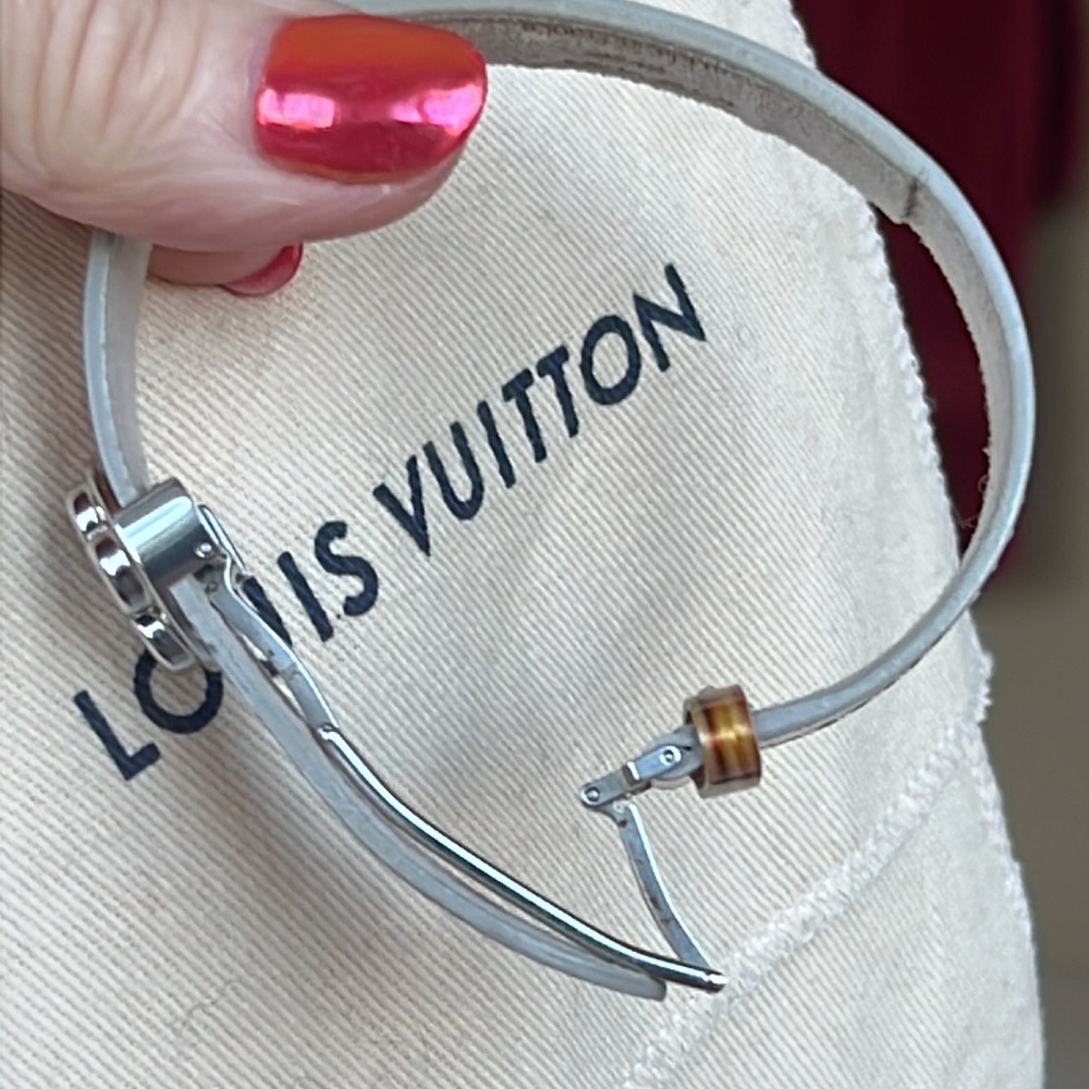 Louis Vuitton Leather Bracelet - Picture 9 of 9